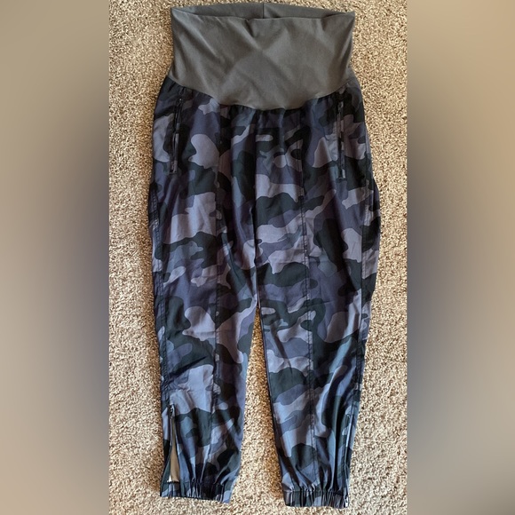 Old Navy Pants - Old Navy Maternity Joggers Small